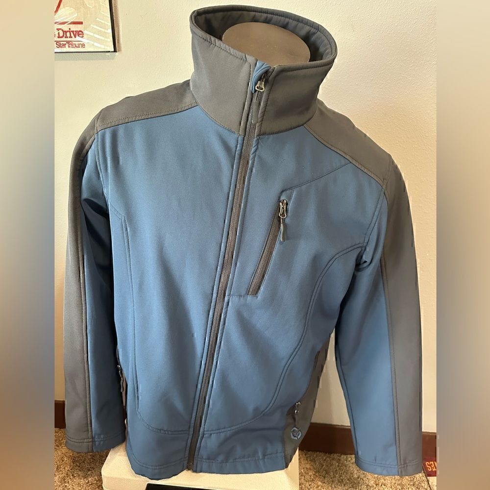 Glacier Shield Men’s Large Blue/Gray Softshell Jacket